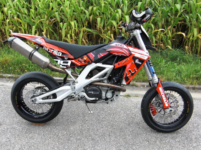 Aprilia RXV Supermoto